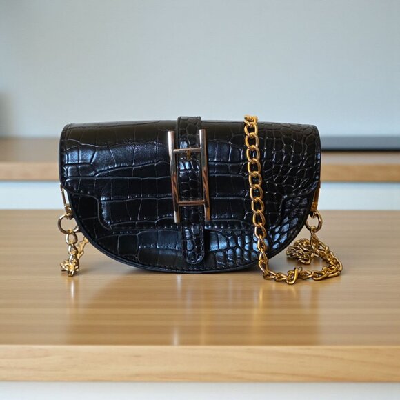 Halston Black Croc Embossed Faux Leather Crossbody Bag Gold Chain H Logo - Picture 1 of 14